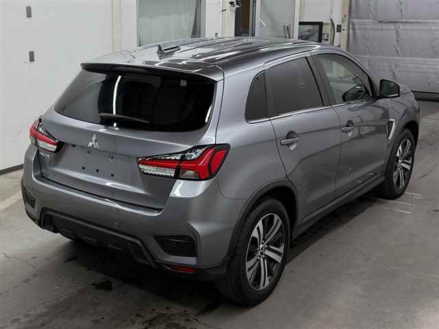 MITSUBISHI RVR