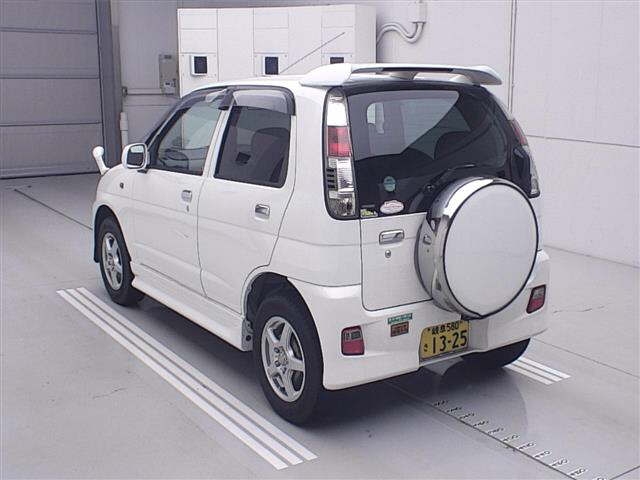 DAIHATSU TERIOS KID