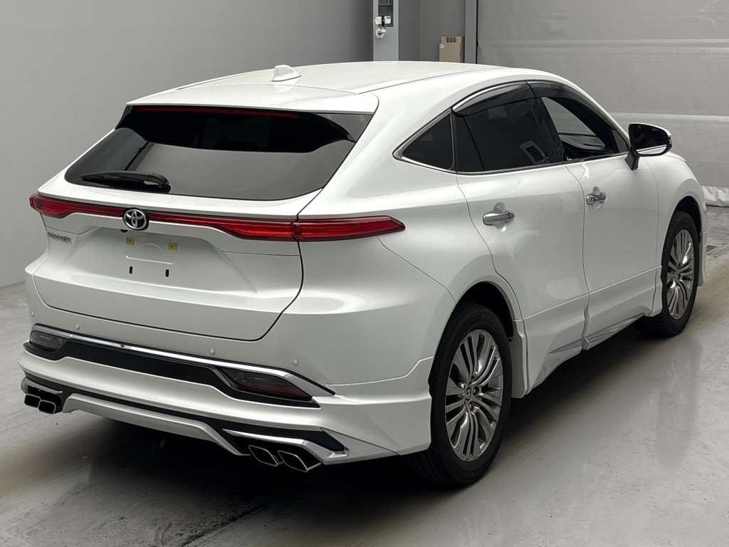 TOYOTA HARRIER