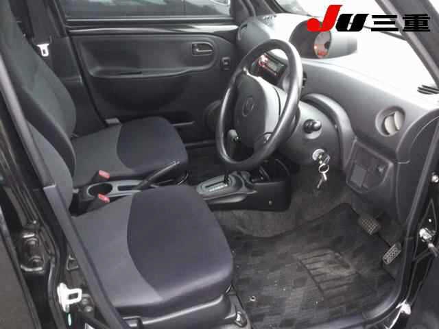 DAIHATSU ESSE