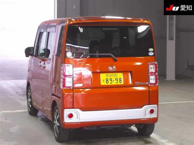 DAIHATSU WAKE