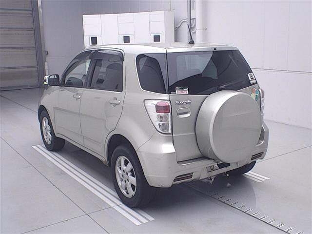 TOYOTA RUSH