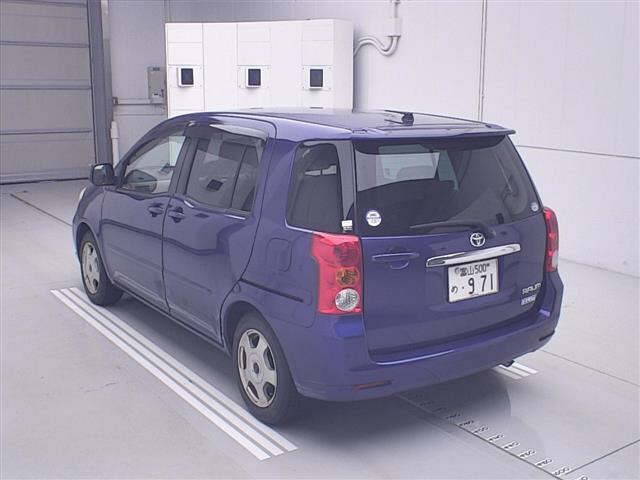 TOYOTA RAUM