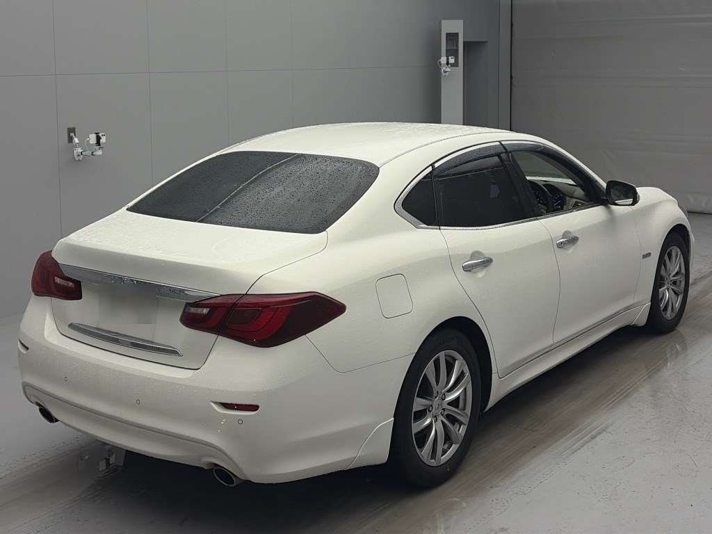 NISSAN FUGA