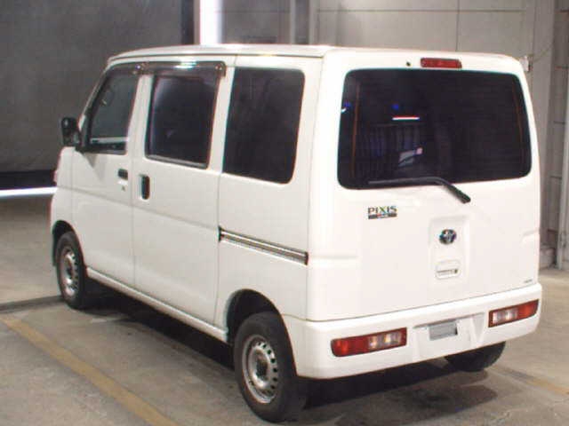 TOYOTA PIXIS VAN