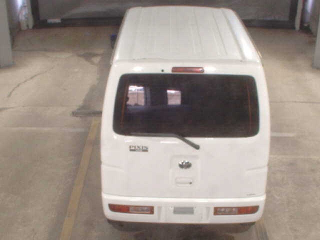 TOYOTA PIXIS VAN