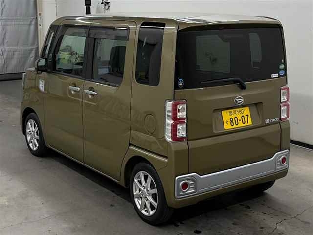 DAIHATSU WAKE