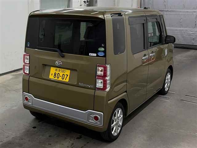 DAIHATSU WAKE