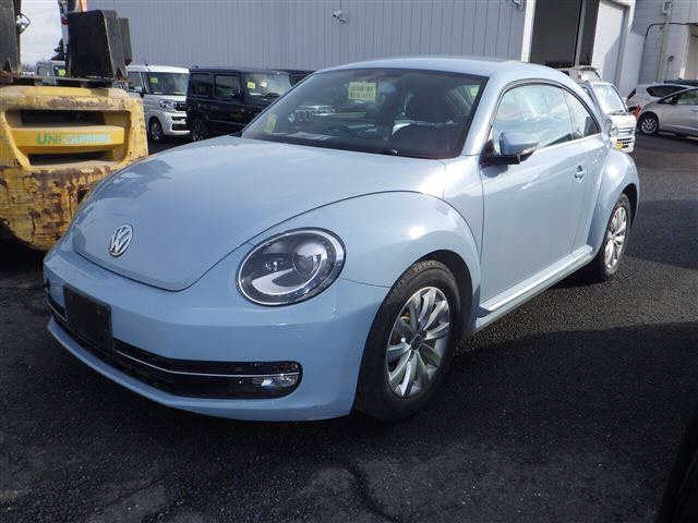VOLKSWAGEN BEETLE