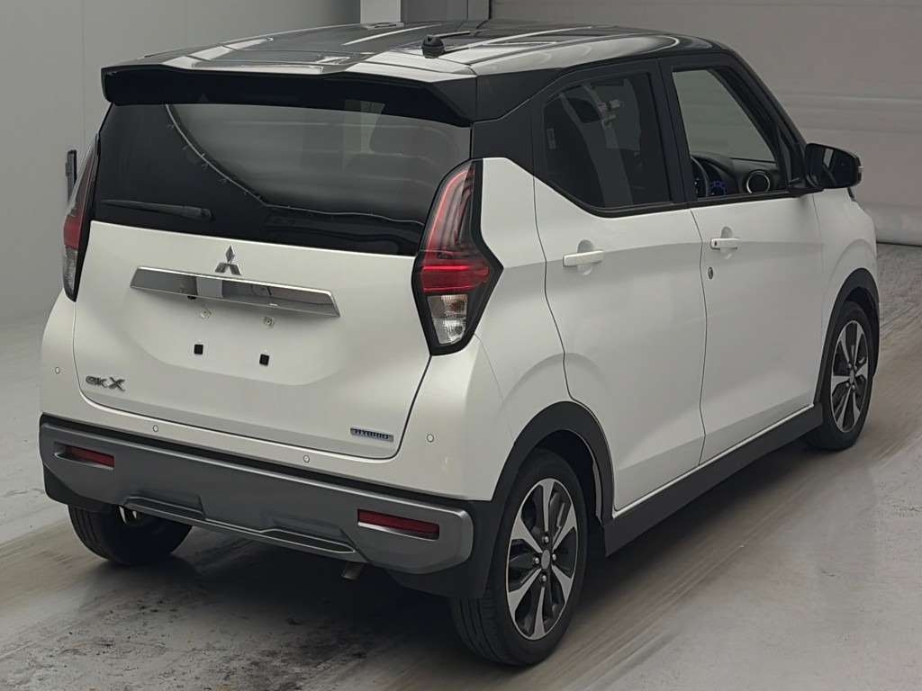 MITSUBISHI EK X