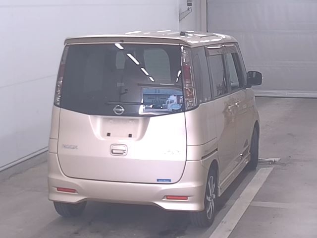 NISSAN ROOX