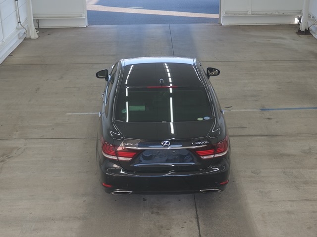 LEXUS LS600H