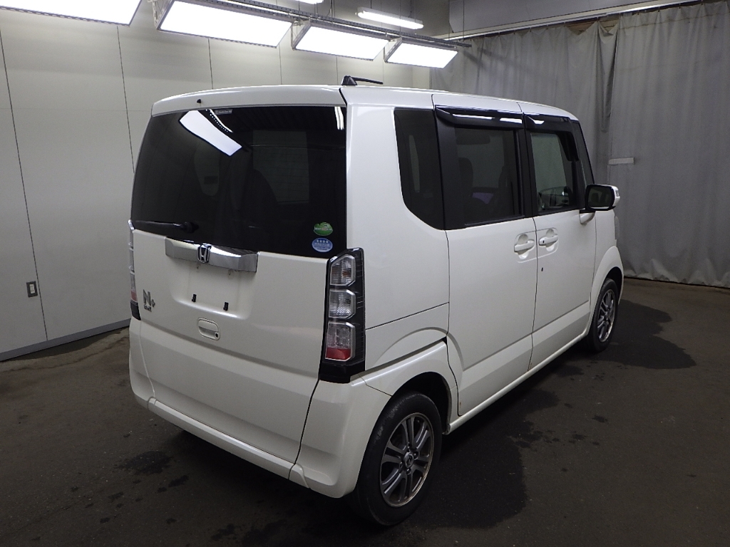 HONDA N-BOX+