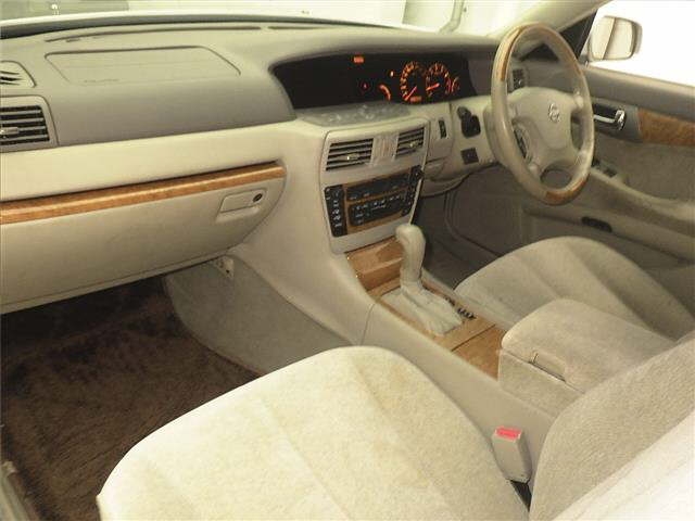 NISSAN GLORIA