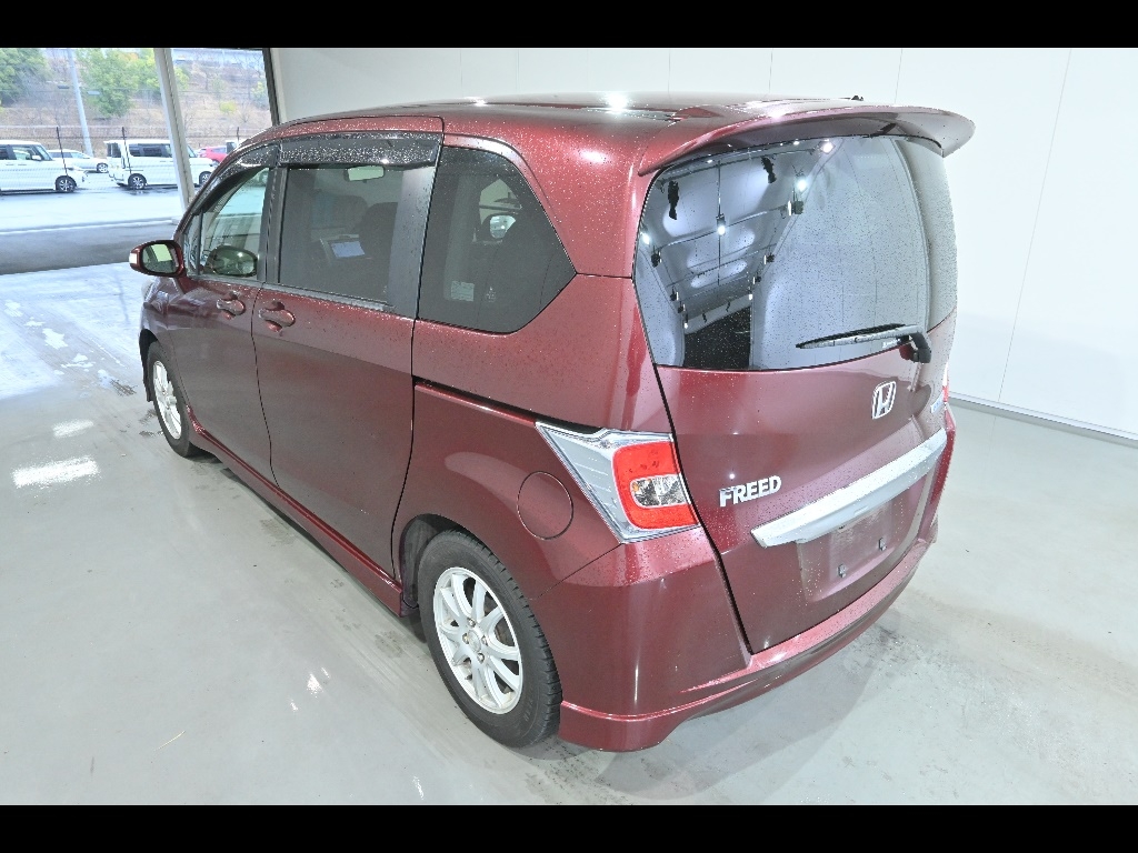 HONDA FREED