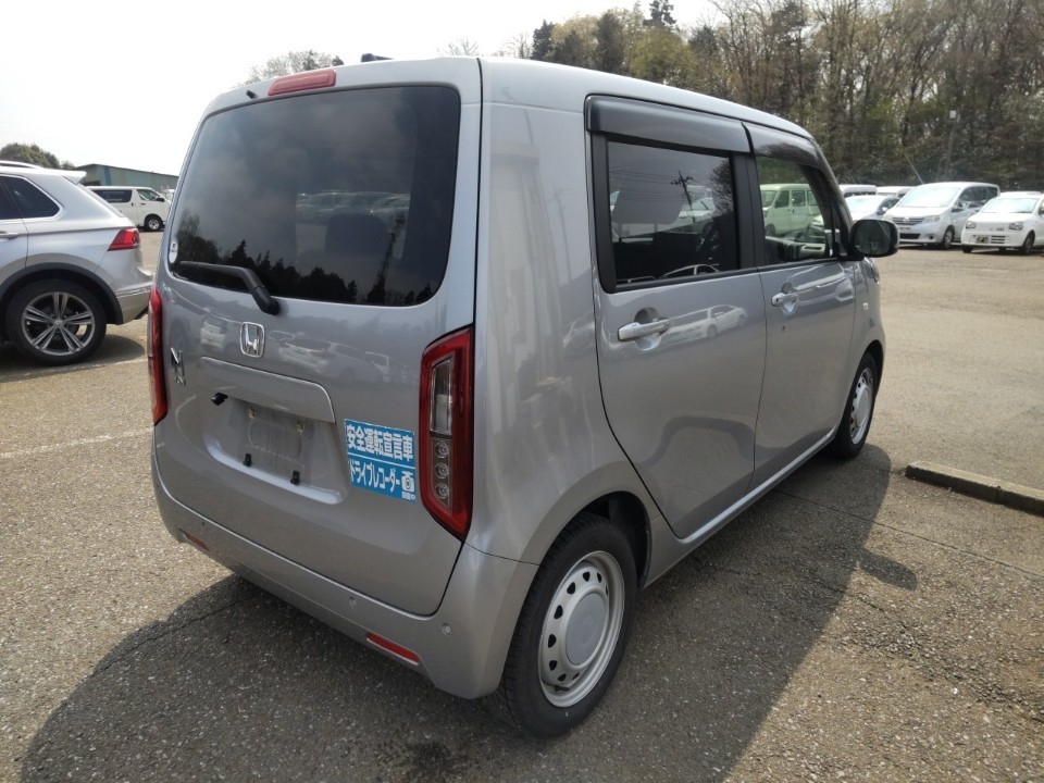 HONDA N-WGN