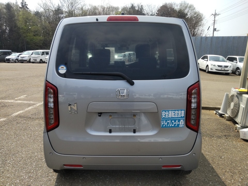 HONDA N-WGN