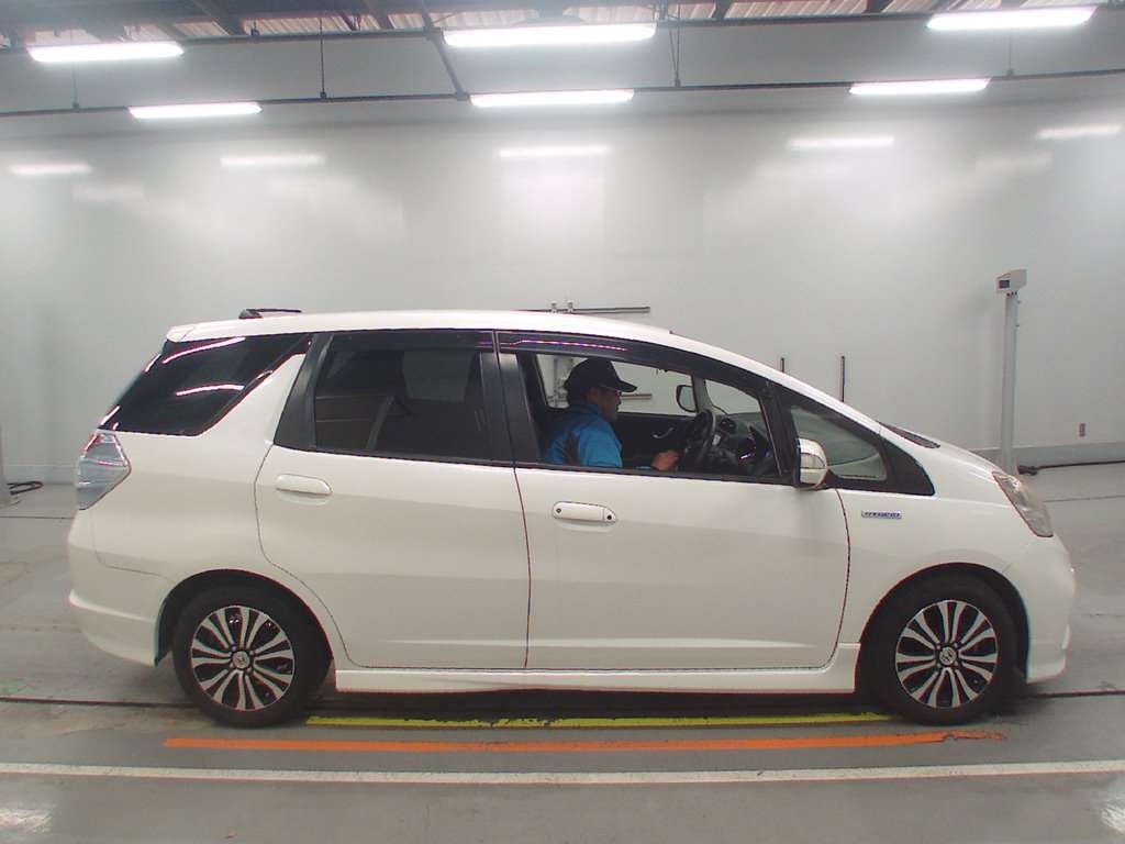 HONDA FIT SHUTTLE