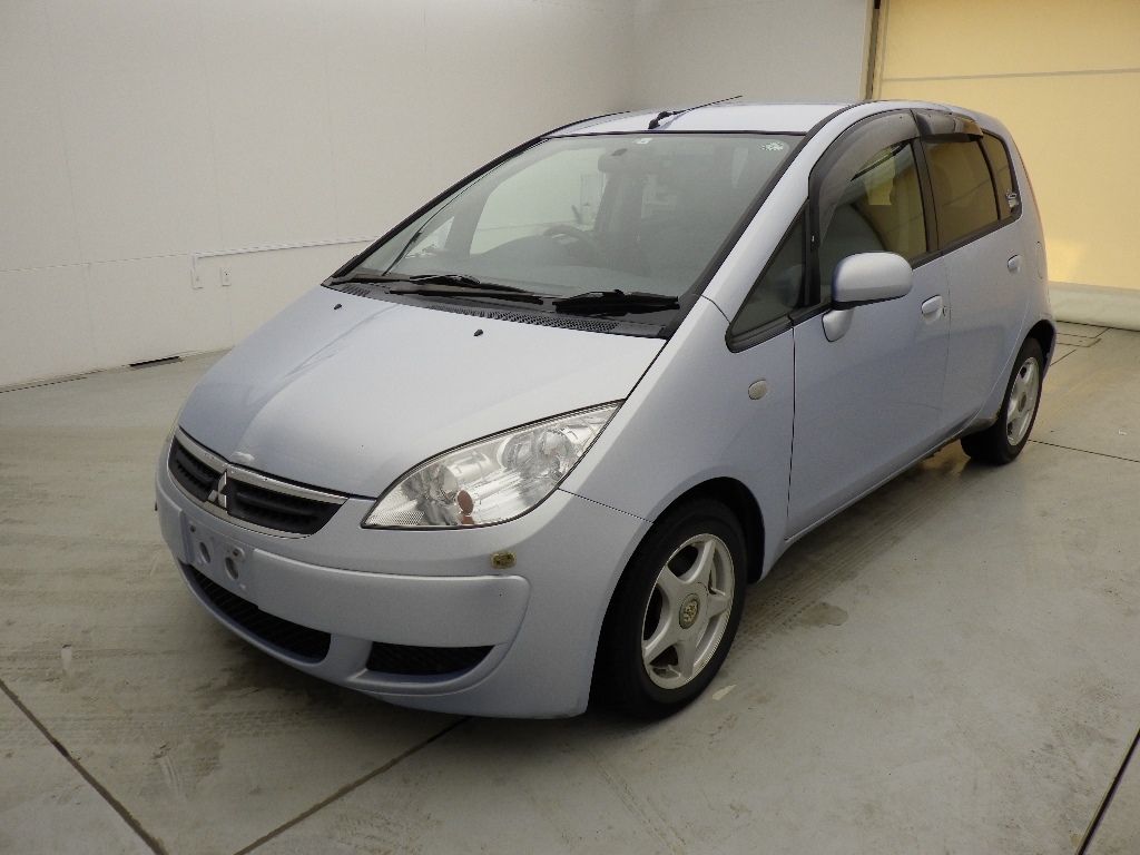 MITSUBISHI COLT