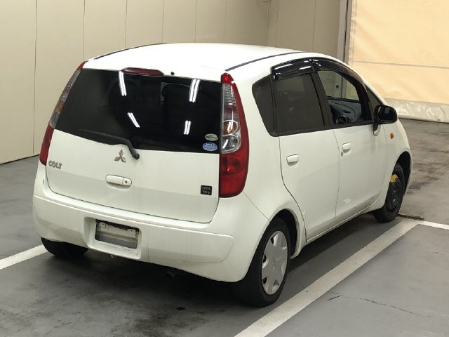 MITSUBISHI COLT