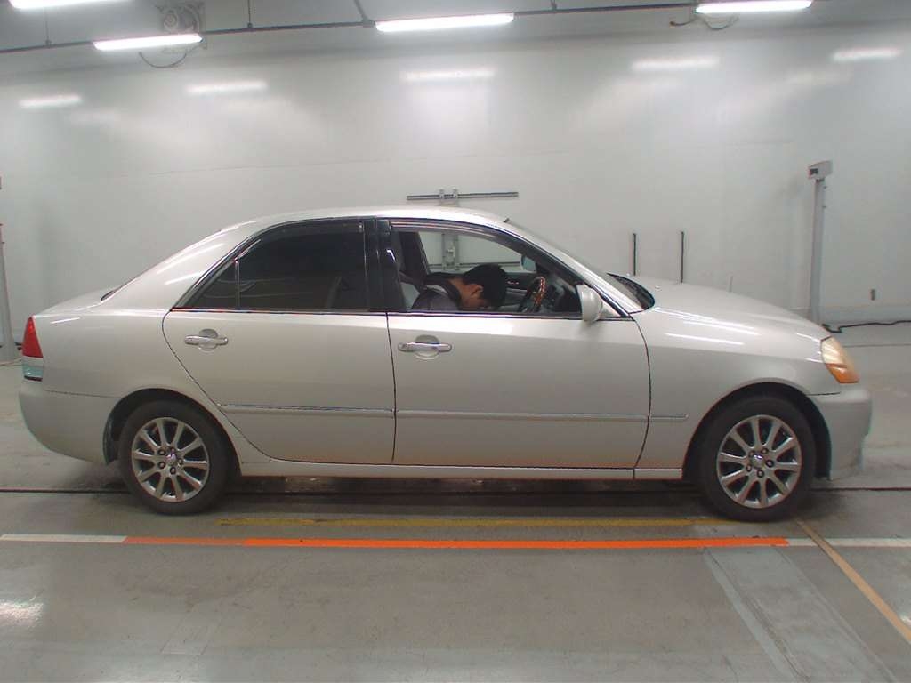 TOYOTA MARK II