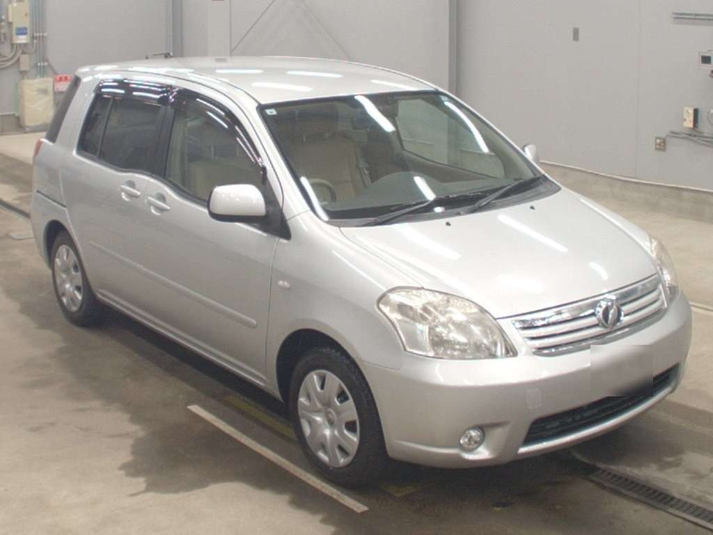 TOYOTA RAUM