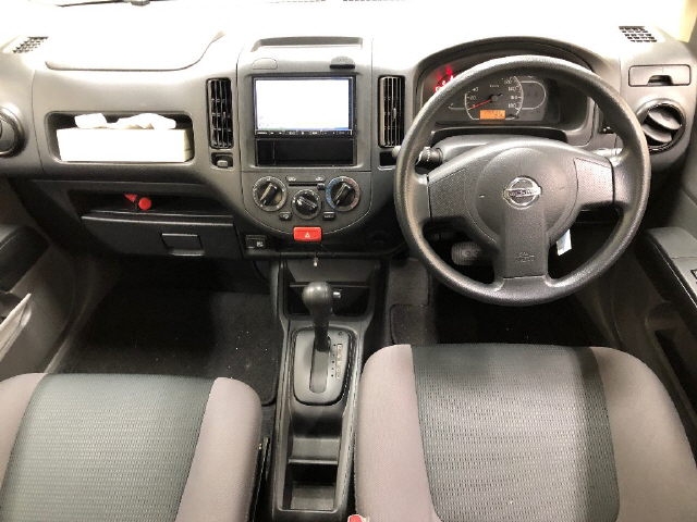 NISSAN AD