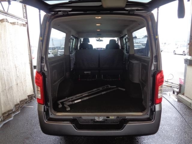 NISSAN NV350 CARAVAN