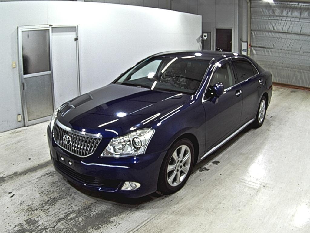 TOYOTA CROWN MAJESTA