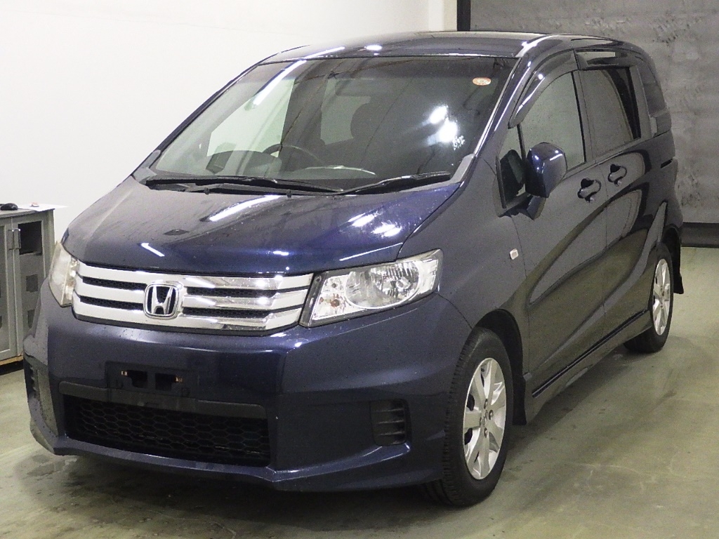 HONDA FREED SPIKE