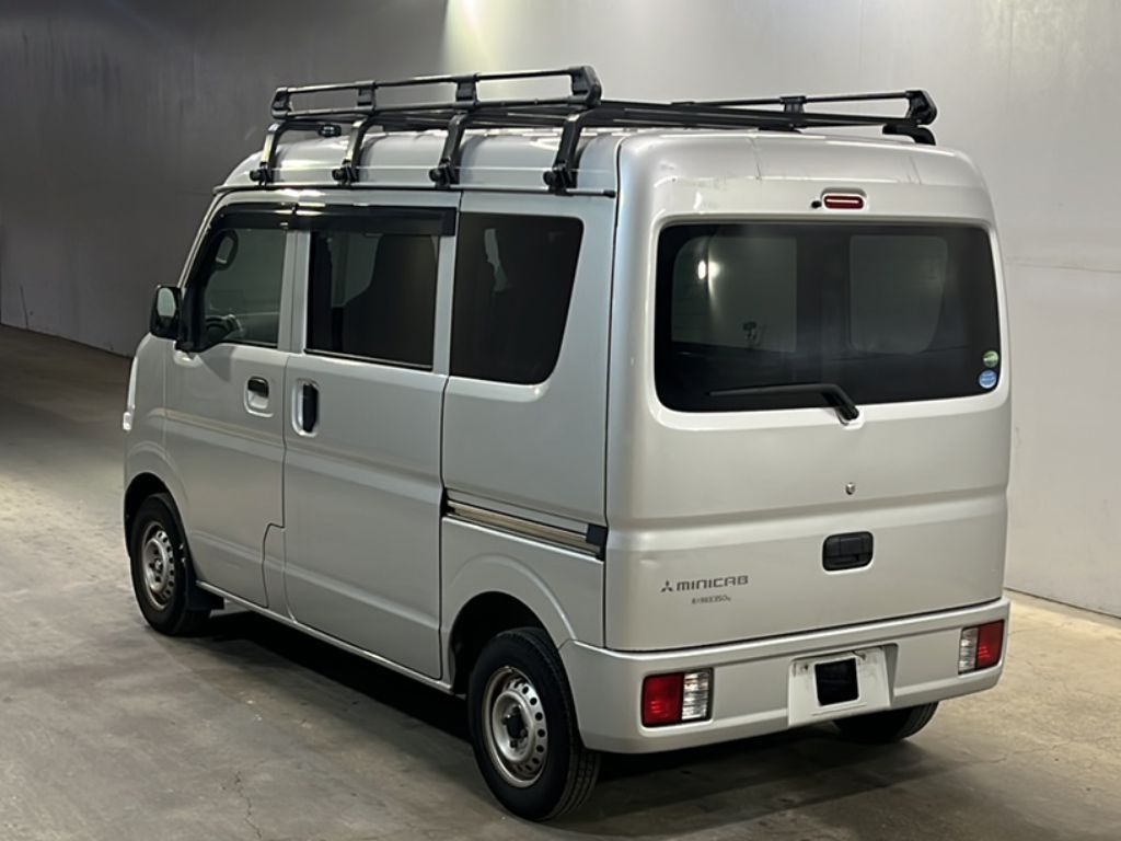 MITSUBISHI MINICAB