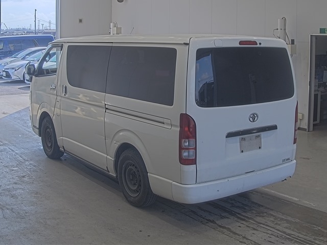 TOYOTA REGIUS ACE