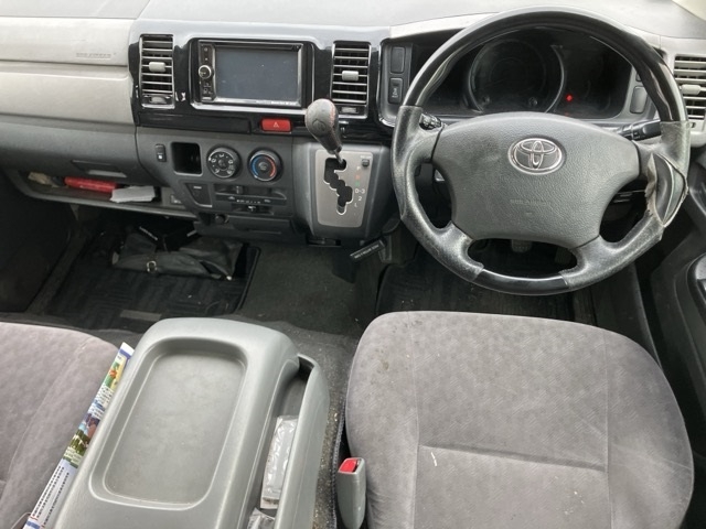 TOYOTA REGIUS ACE