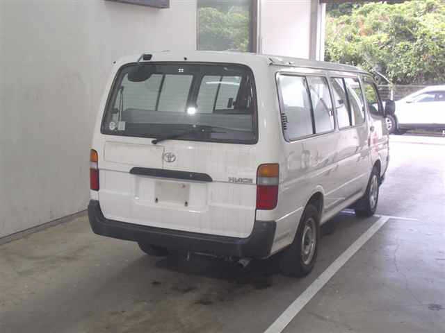 TOYOTA HIACE