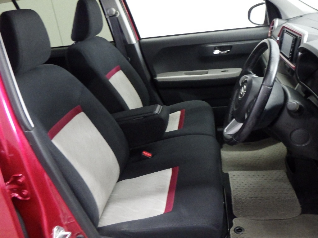 DAIHATSU BOON