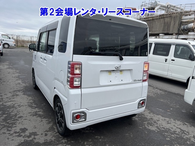 DAIHATSU WAKE