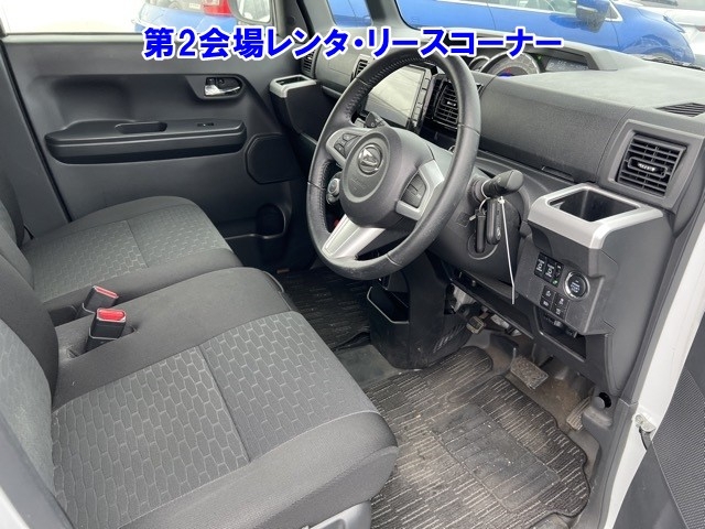 DAIHATSU WAKE