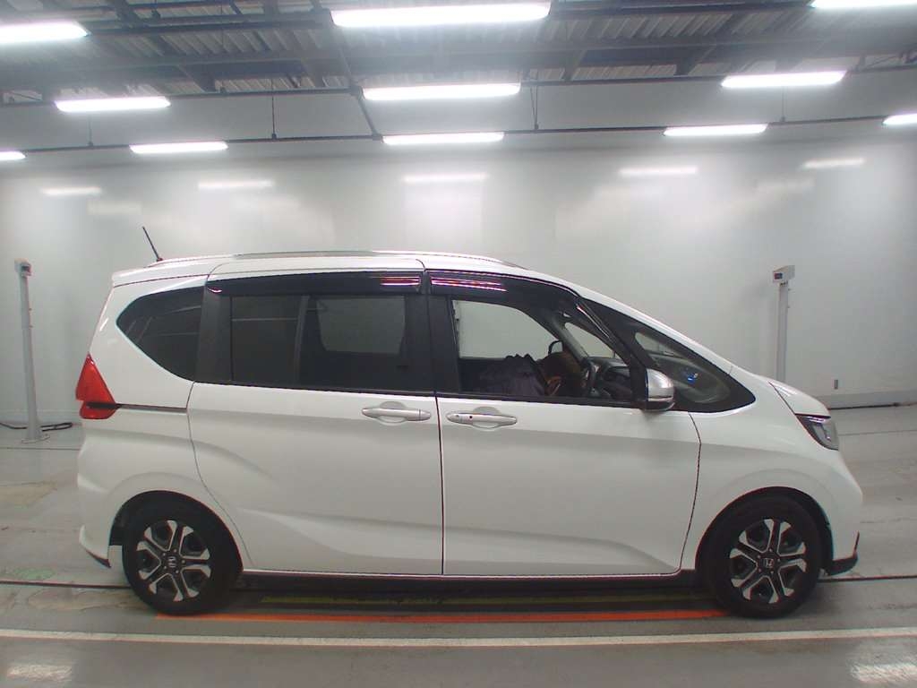HONDA FREED+