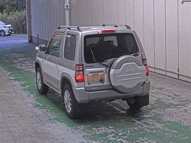 MITSUBISHI PAJERO MINI
