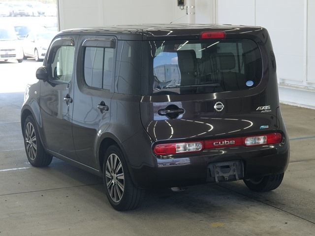 NISSAN CUBE