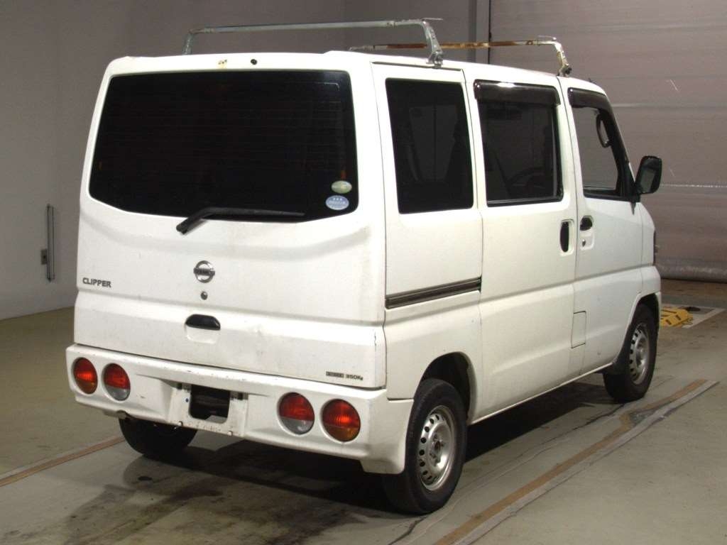 NISSAN CLIPPER