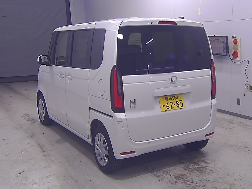 HONDA N-BOX