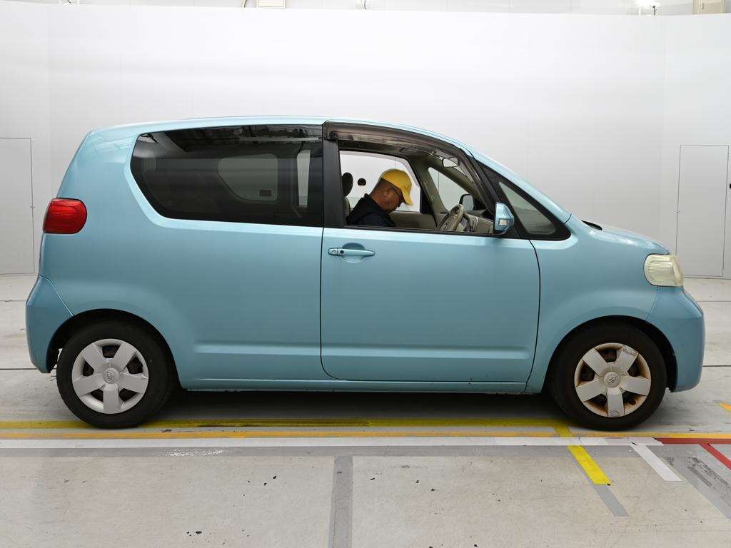 TOYOTA PORTE