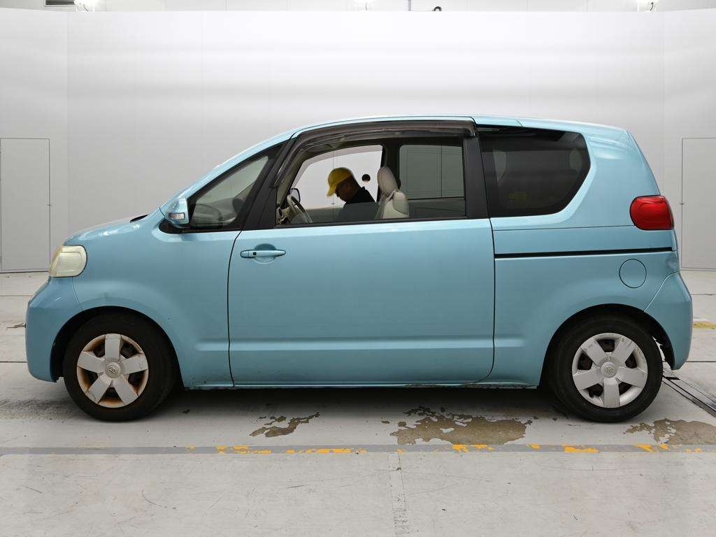 TOYOTA PORTE