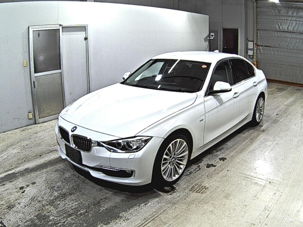 BMW 3-SERIES