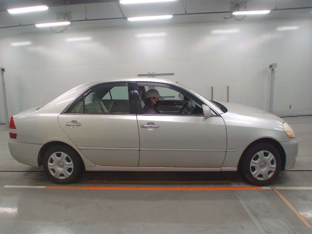 TOYOTA MARK II