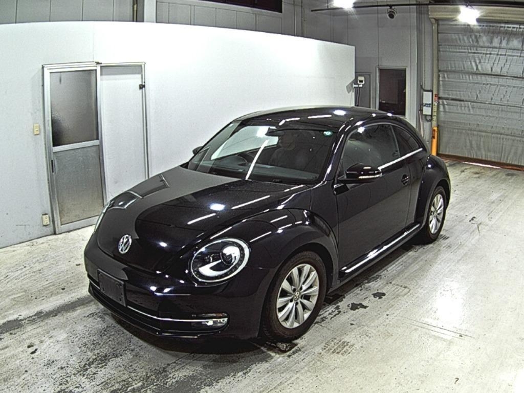 VOLKSWAGEN BEETLE