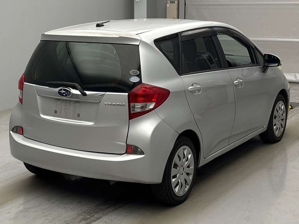 SUBARU TREZIA