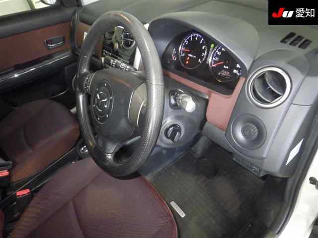MAZDA VERISA
