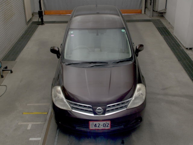 NISSAN TIIDA